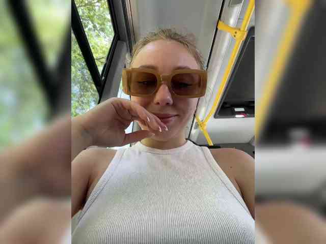 Janchi- Sex Cam Show