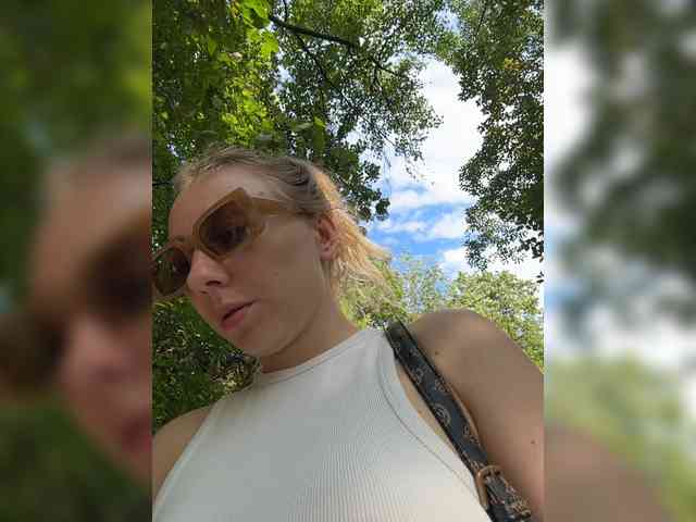 Janchi- Sex Cam Show