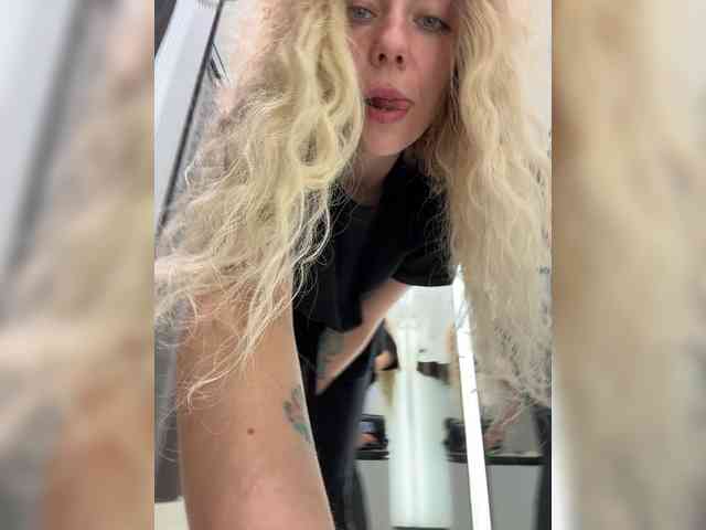 JJane- webcam