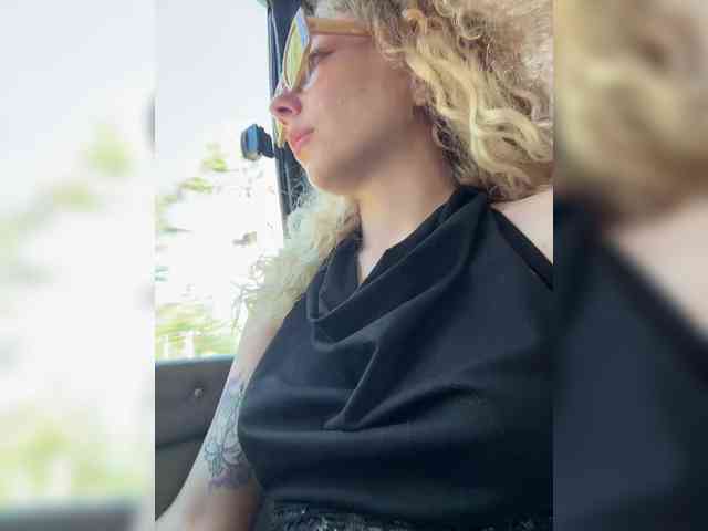 Janchi- Sex Cam Show