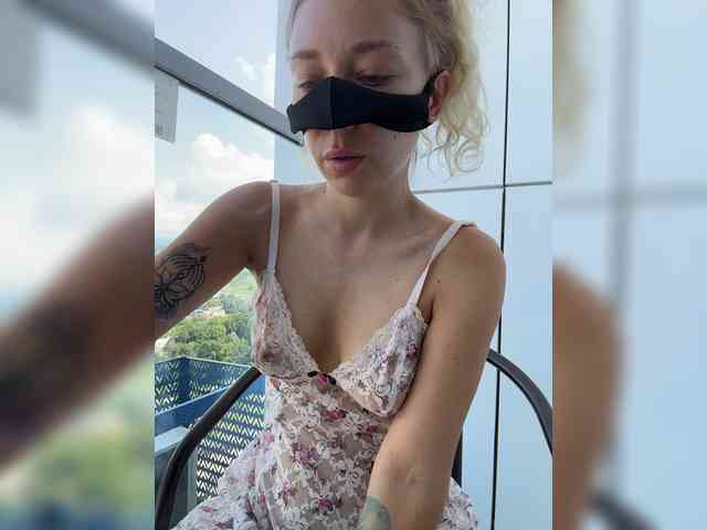 Model: JJane-