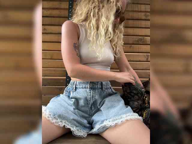 JJane- webcam