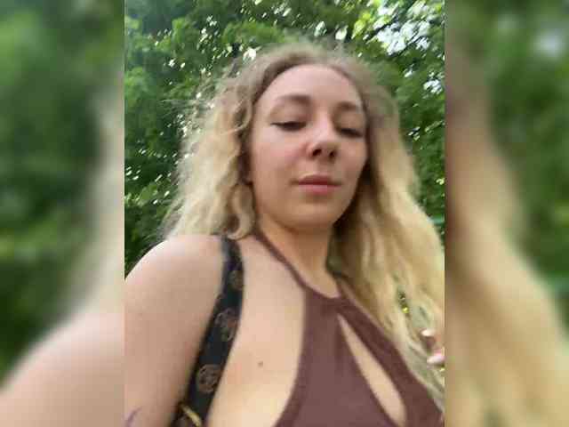 JJane- webcam