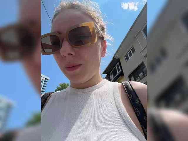 Janchi- Sex Cam Show