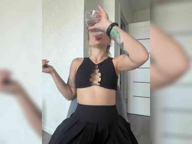 JJane- webcam