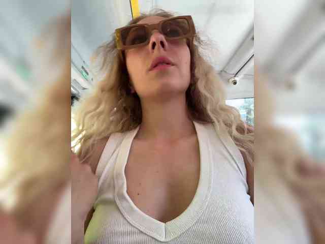 Janchi- Sex Cam Show