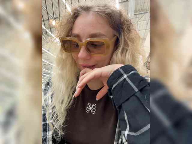 JJane- webcam