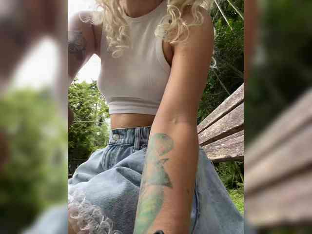 JJane- webcam