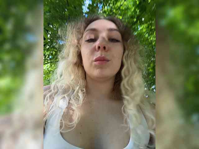 JJane- webcam