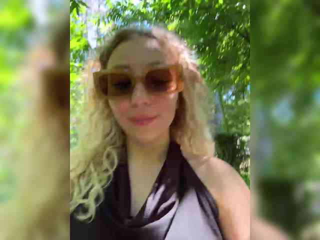 Janchi- Sex Cam Show