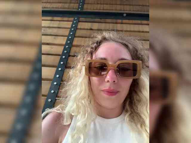 JJane- webcam