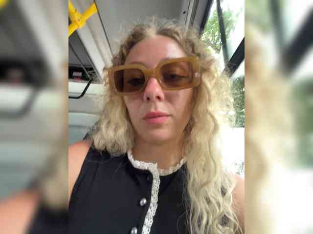 JJane- webcam