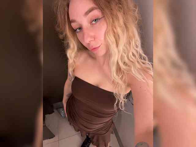 Model: JJane-