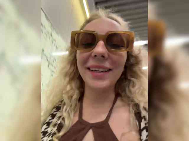 JJane- webcam