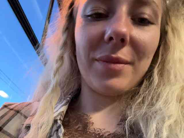 JJane- webcam