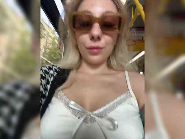 Janchi- Sex Cam Show