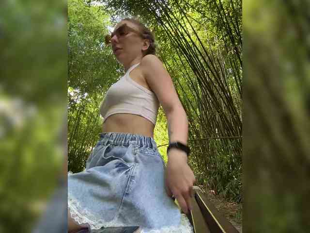 Janchi- Sex Cam Show