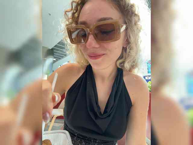 Janchi- Sex Cam Show