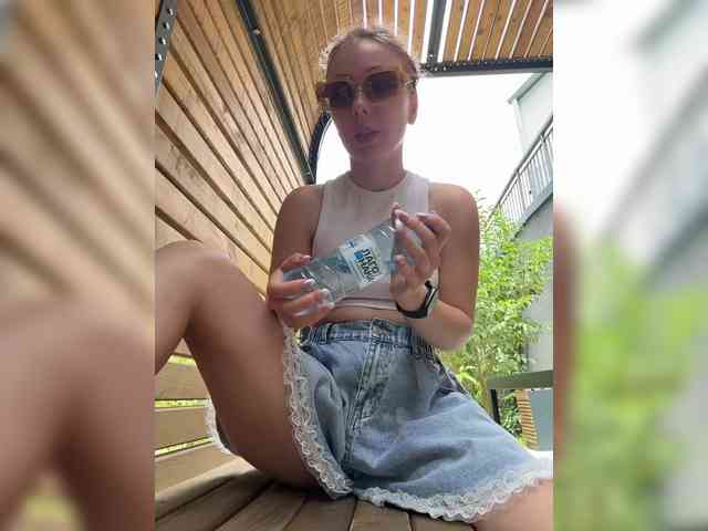 Janchi- Sex Cam Show