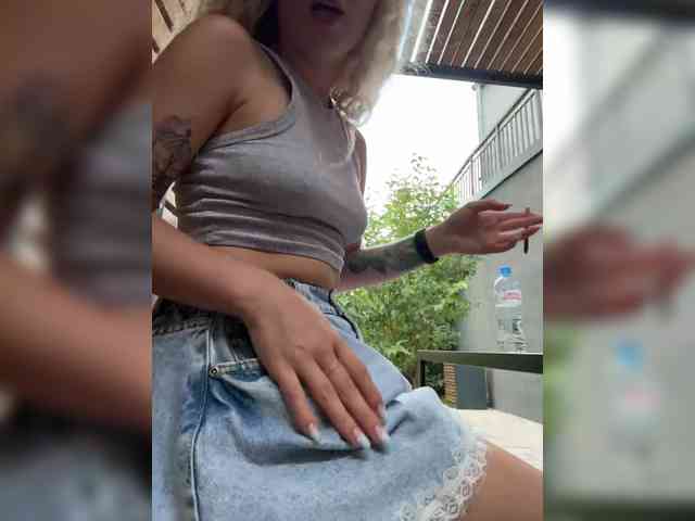 JJane- webcam