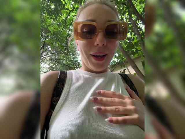 Janchi- Sex Cam Show