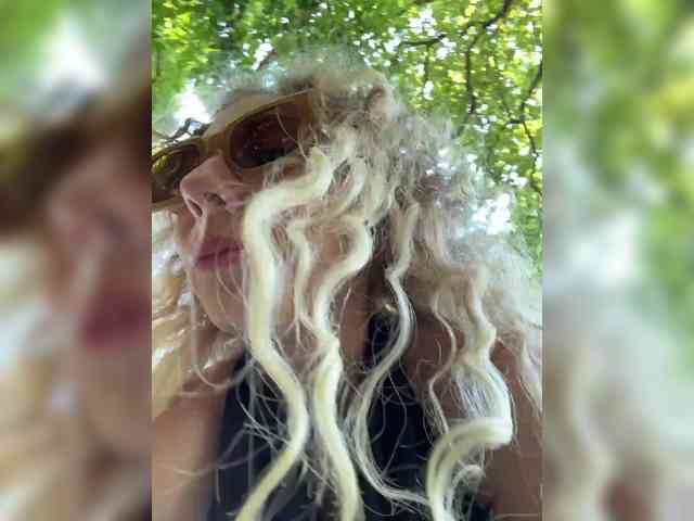 JJane- webcam