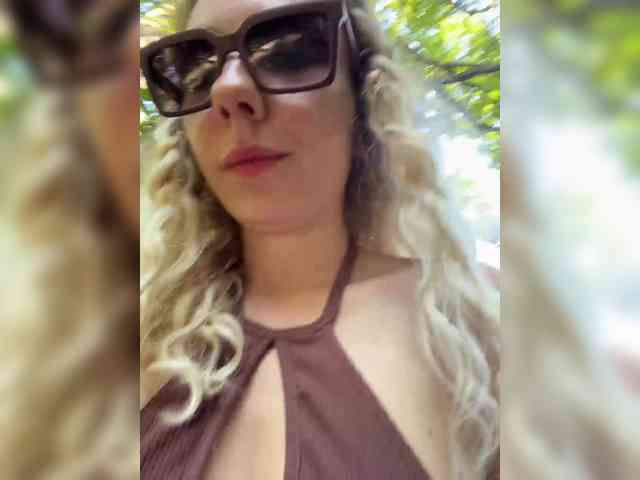 JJane- webcam