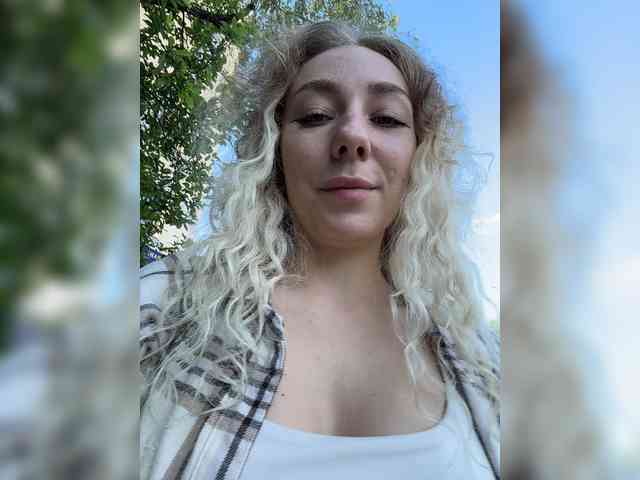JJane- webcam