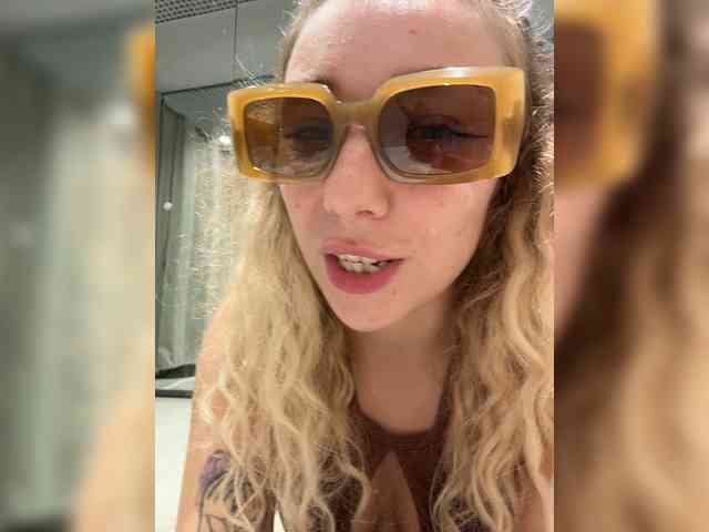JJane- webcam