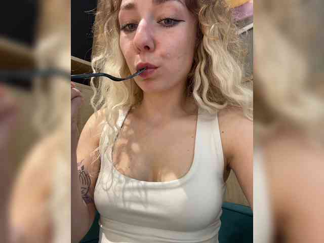 JJane- webcam