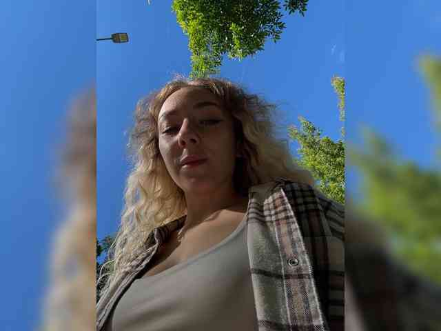 JJane- webcam