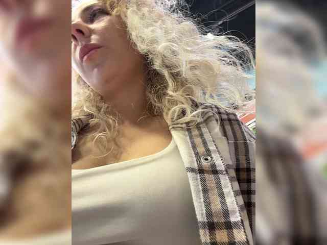 JJane- webcam