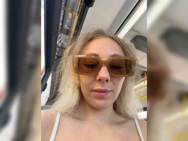 Janchi- Sex Cam Show