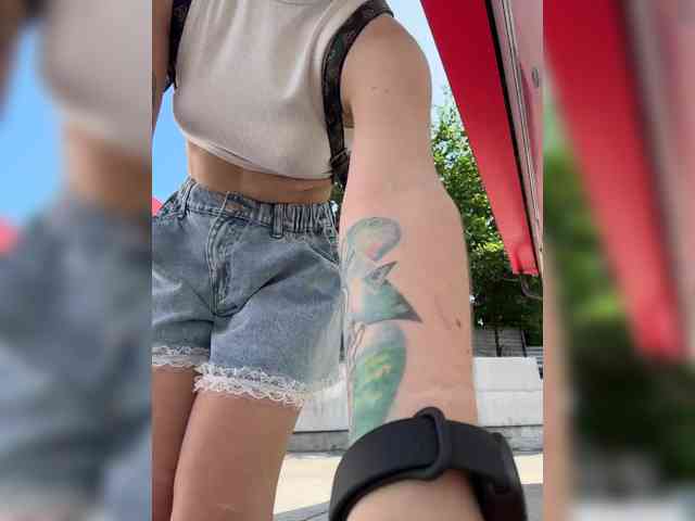 Janchi- Sex Cam Show