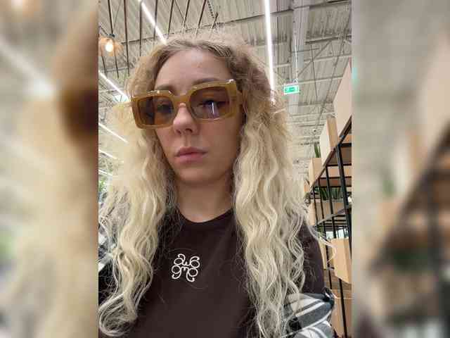 JJane- webcam