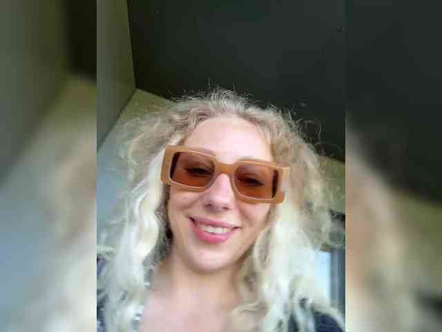 JJane- webcam