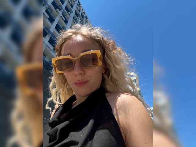 JJane- webcam