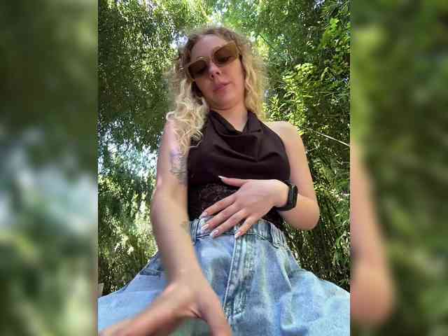 Janchi- Sex Cam Show