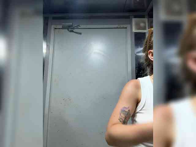 Janchi- Sex Cam Show