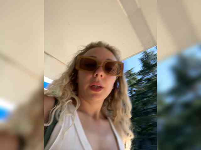 Janchi- Sex Cam Show