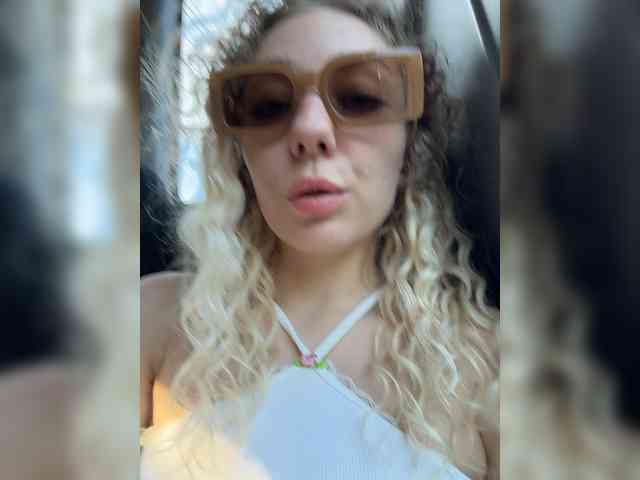 JJane- webcam