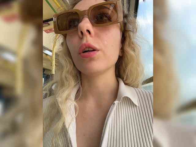 JJane- webcam