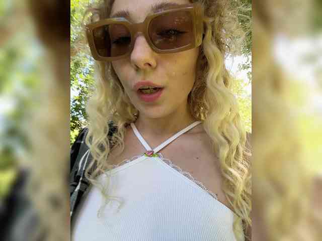 JJane- webcam