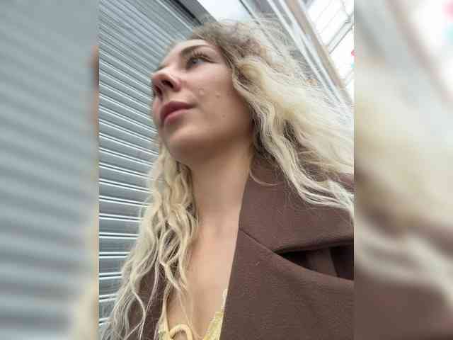 JJane- webcam
