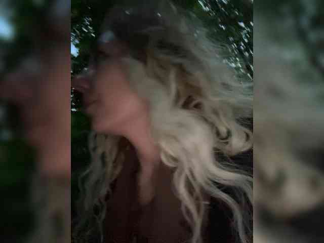 JJane- webcam