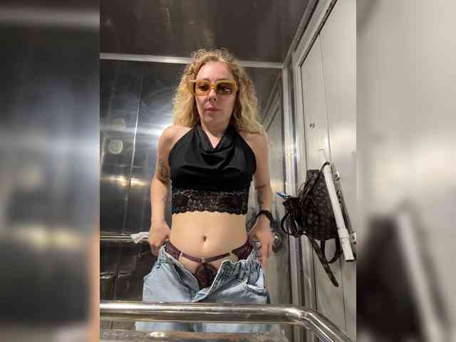 Janchi- Sex Cam Show