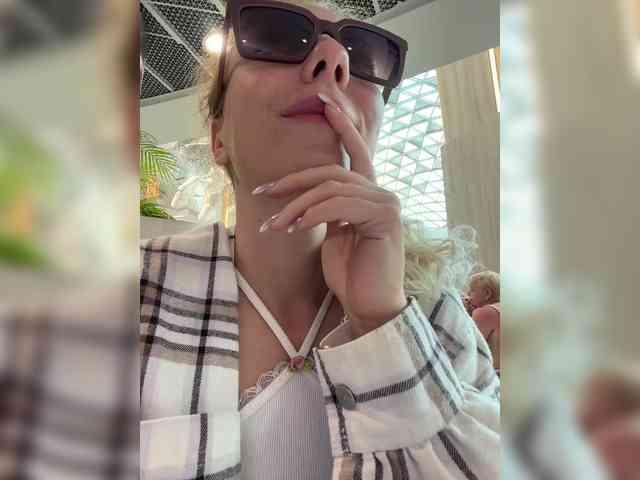 JJane- webcam