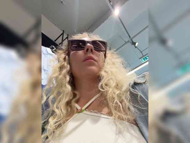 JJane- webcam
