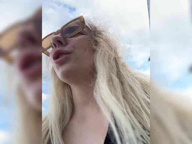 JJane- webcam