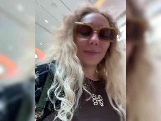 JJane- webcam